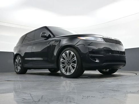 Used 2024 Land Rover Range Rover Sport SE image 29
