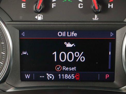 Used 2023 GMC Terrain SLT w/ Elevation Edition FWD image 16