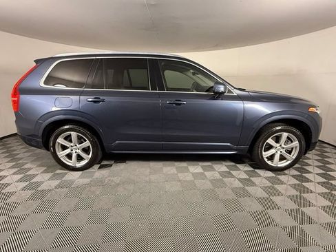 Used 2020 Volvo XC90 T6 Momentum w/ Protection Package Premier AWD/4WD image 6