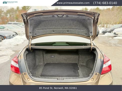 Used 2017 Honda Accord EX-L image 8