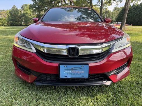 Used 2017 Honda Accord Sport image 3