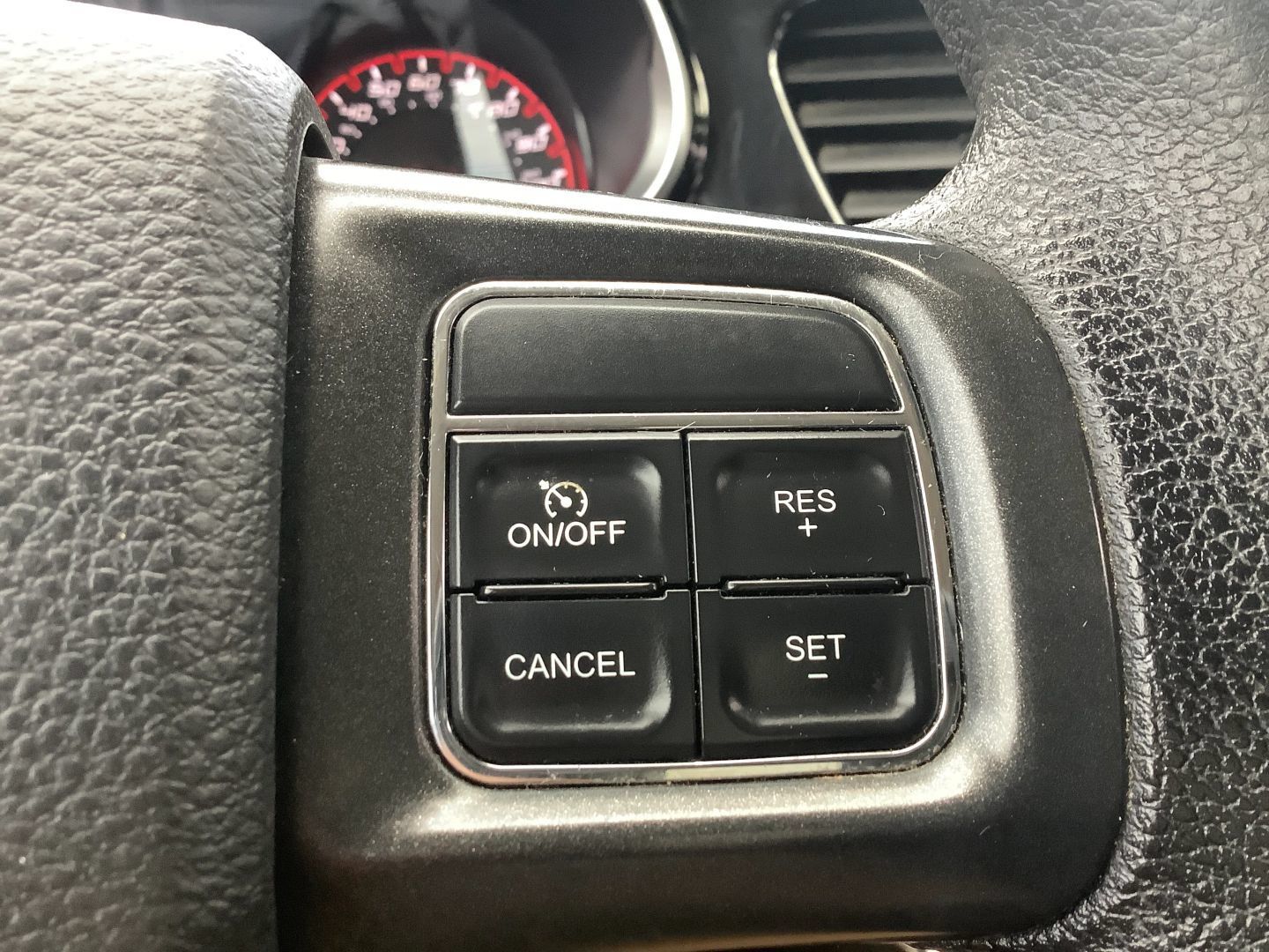 Used 2015 Dodge Dart SXT FWD image 31