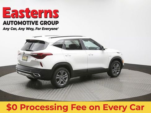 Used 2021 Kia Seltos S AWD/4WD image 40