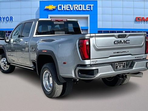New 2026 GMC Sierra 3500 Denali Ultimate w/ LPO, Black Badging Package image 3