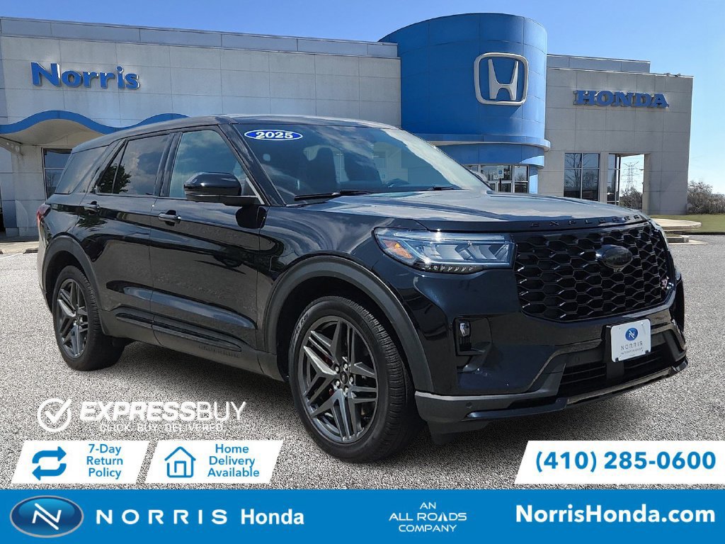 Used 2025 Ford Explorer ST AWD/4WD image 1
