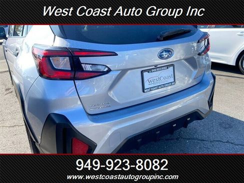 Used 2025 Subaru Crosstrek 2.0i image 5