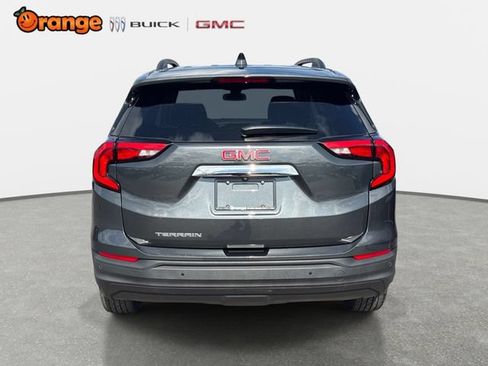 Used 2020 GMC Terrain SLE w/ Driver Convenience Package FWD image 4