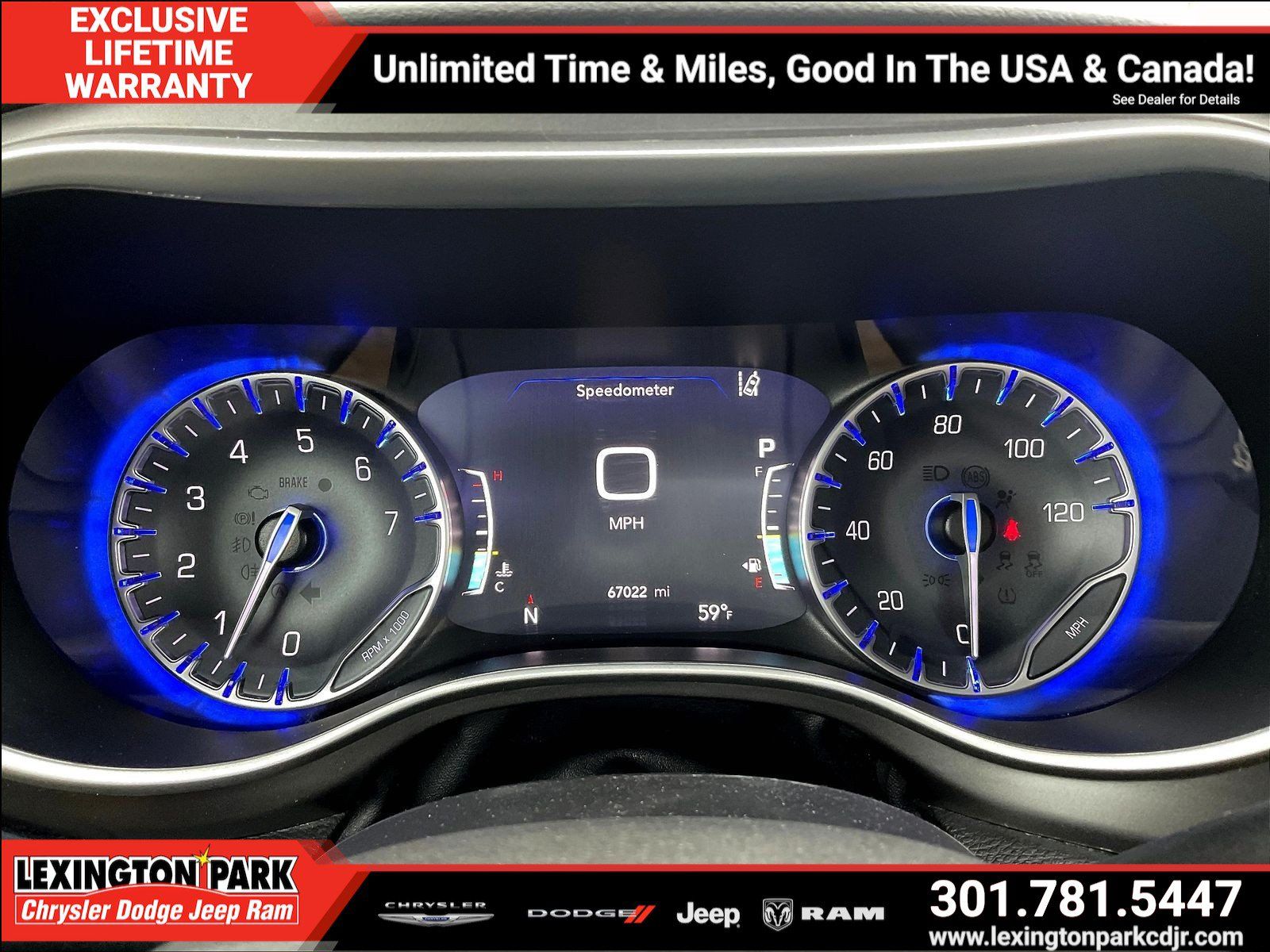 Used 2024 Chrysler Pacifica Touring-L FWD image 13