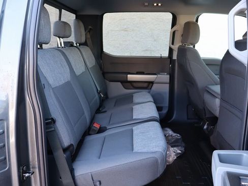 New 2026 Ford F250 XLT w/ FX4 Off-Road Package image 31