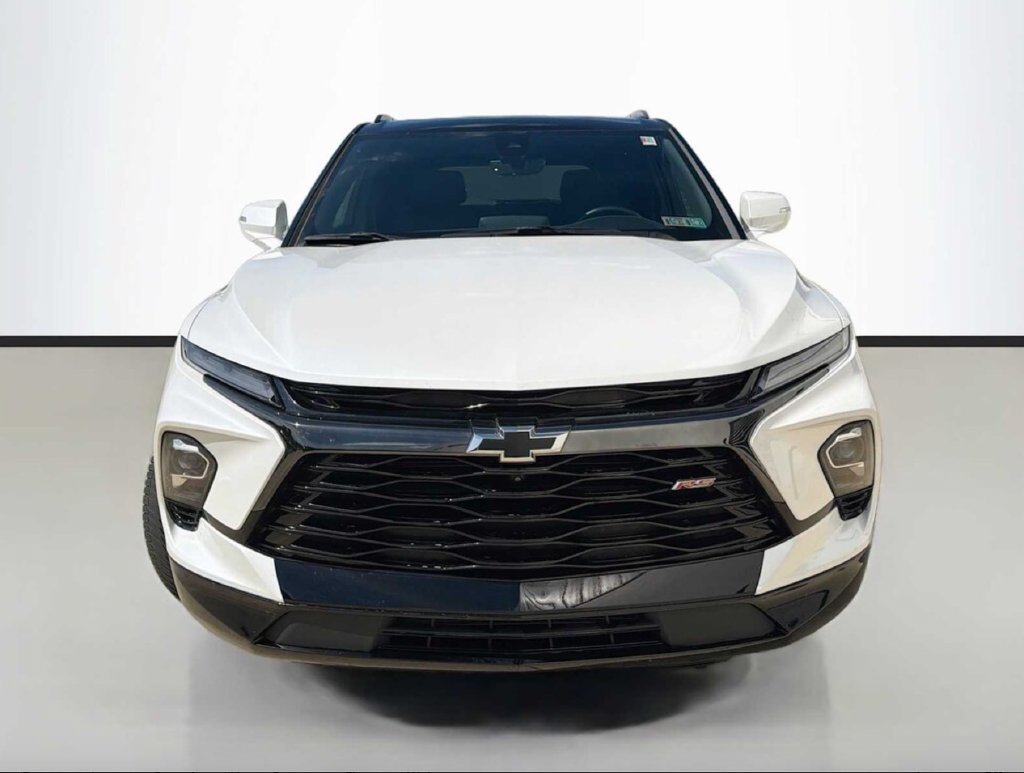 Used 2024 Chevrolet Blazer RS w/ Driver Confidence II Package AWD/4WD image 2