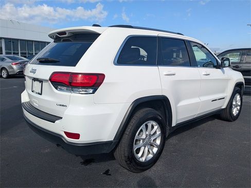 Used 2021 Jeep Grand Cherokee Laredo X image 4