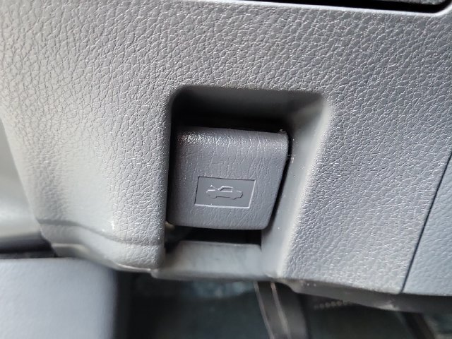 Used 2022 Toyota Camry LE FWD image 14