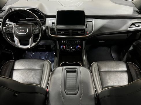 Used 2023 GMC Yukon XL SLT image 42