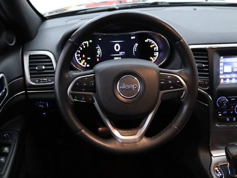 Used 2018 Jeep Grand Cherokee Limited AWD/4WD image 13
