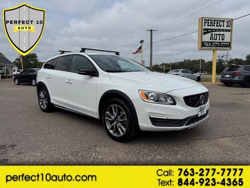 Used 2018 Volvo V60 T5 Cross Country w/ Convenience Package AWD/4WD image 1