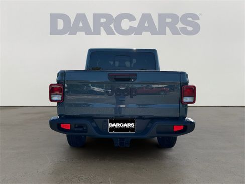 New 2025 Jeep Gladiator Sport image 6