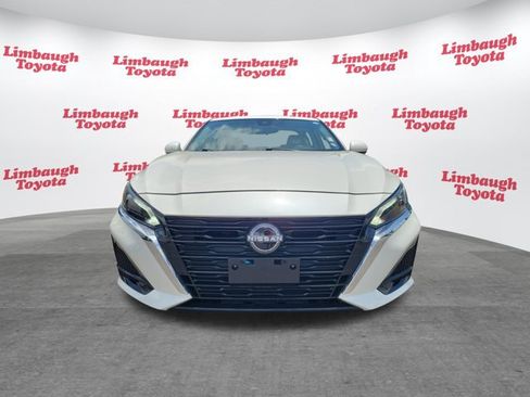 Used 2025 Nissan Altima 2.5 SL AWD/4WD image 23