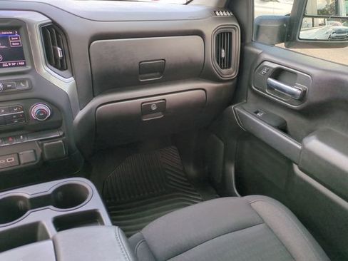 Certified 2024 Chevrolet Silverado 2500 Custom w/ Custom Value Package image 19