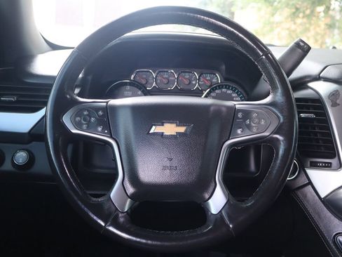 Used 2018 Chevrolet Suburban LT AWD/4WD image 18