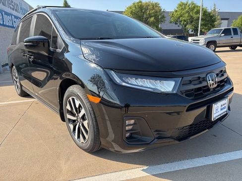 Used 2026 Honda Odyssey EX-L image 3