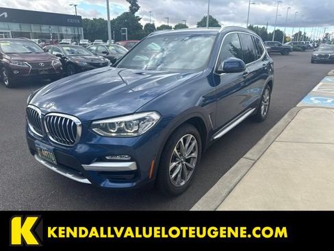 Used 2019 BMW X3 xDrive30i w/ Premium Package AWD/4WD image 3