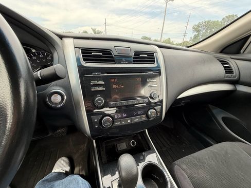 Used 2013 Nissan Altima 2.5 SV FWD image 26