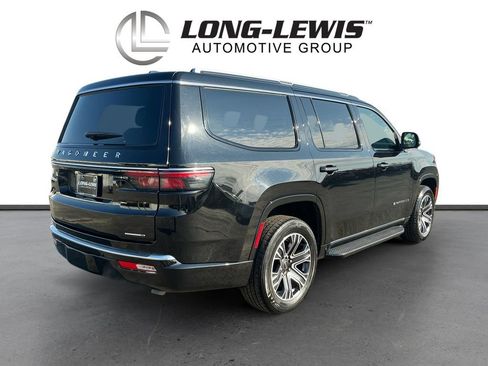 Used 2024 Jeep Wagoneer Series II image 7