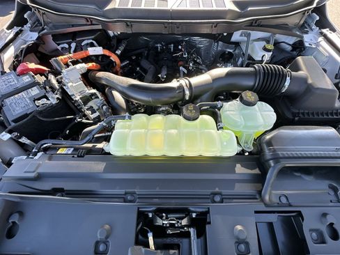 New 2025 Ford F150 Lariat w/ Equipment Group 501A Mid image 41