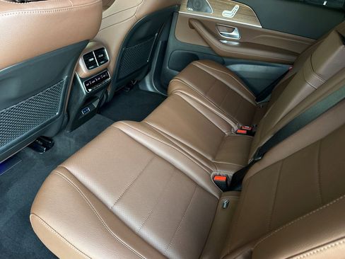 New 2026 Mercedes-Benz GLS 450 4MATIC image 11