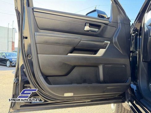 Used 2022 Toyota Tundra Platinum image 33