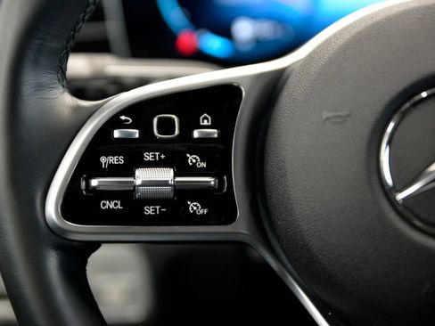 Used 2022 Mercedes-Benz GLE 350 4MATIC image 22