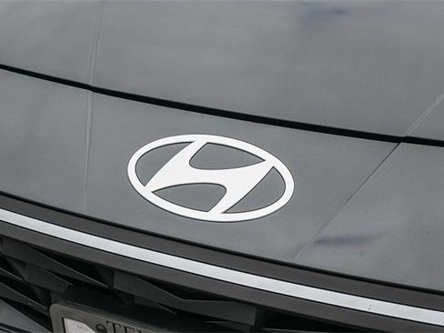 Certified 2025 Hyundai Elantra Blue image 13