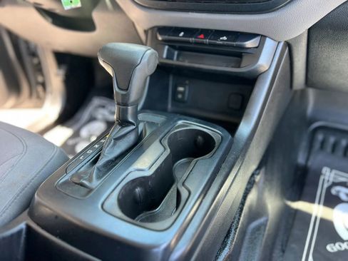 Used 2018 Chevrolet Colorado W/T RWD image 19