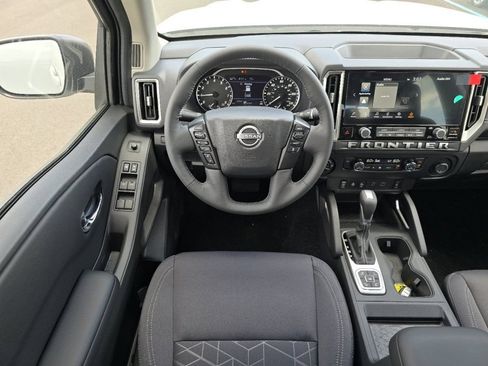 New 2026 Nissan Frontier SV w/ All-Weather Content Package AWD/4WD image 14