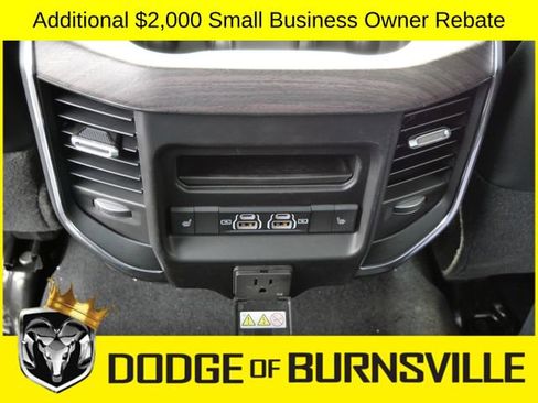 New 2026 RAM 2500 Laramie AWD/4WD image 8