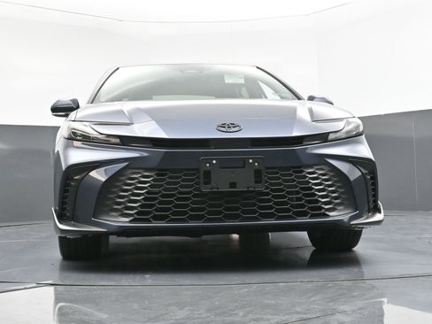 Used 2026 Toyota Camry SE image 22