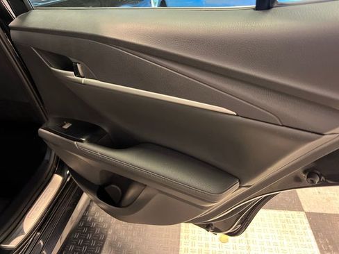 Used 2025 Toyota Camry XLE FWD image 13