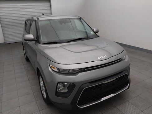 Used 2022 Kia Soul LX w/ Technology Package FWD image 14