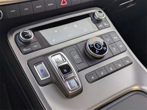 Used 2023 Hyundai Palisade Calligraphy image 9