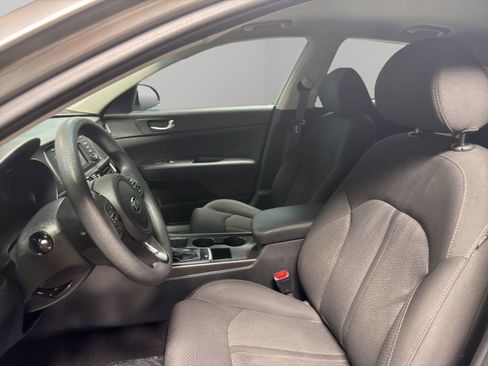 Used 2017 Kia Optima LX FWD image 9