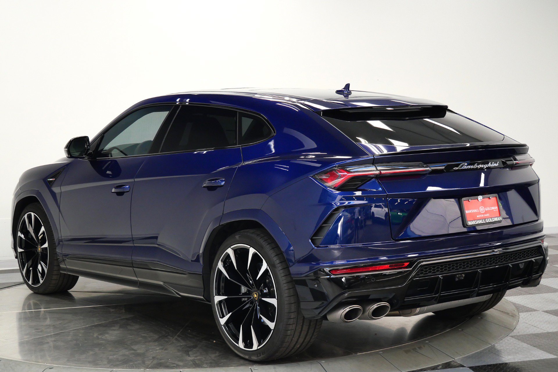 Used 2022 Lamborghini Urus AWD/4WD image 7