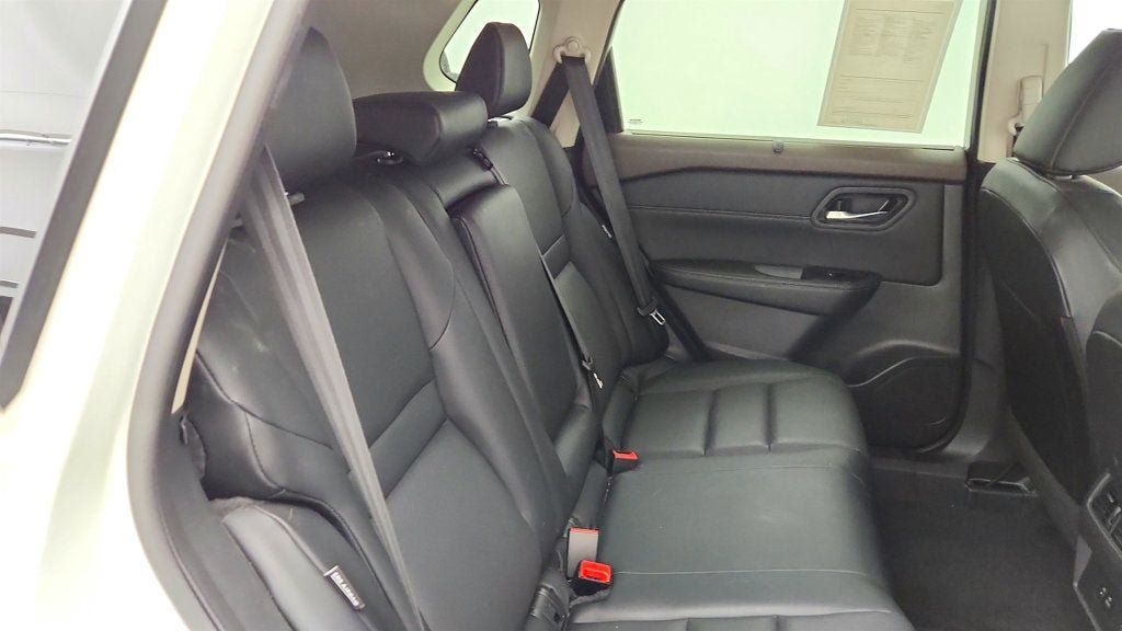 Used 2023 Nissan Rogue SV w/ SV Premium B Package FWD image 19