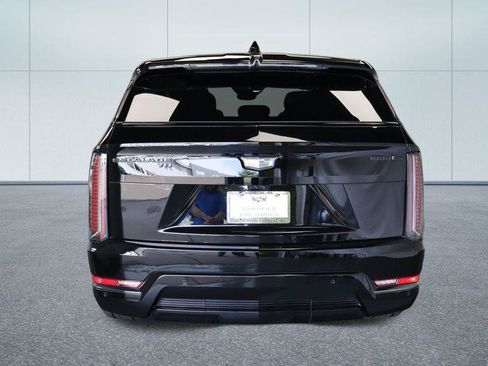 Certified 2025 Cadillac Escalade IQ Sport 2 w/ LPO, ONYX Package AWD/4WD image 5