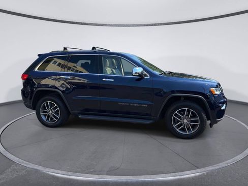 Used 2017 Jeep Grand Cherokee Limited AWD/4WD image 5