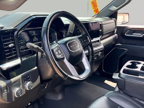 Used 2025 GMC Sierra 1500 SLT RWD image 18