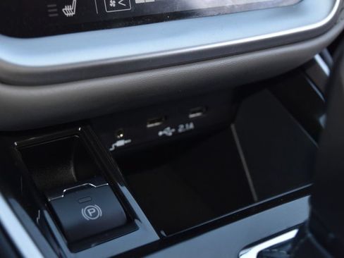 Used 2022 Subaru Outback Premium AWD/4WD image 22