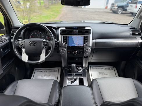 Used 2020 Toyota 4Runner SR5 Premium w/ Moonroof Package AWD/4WD image 2