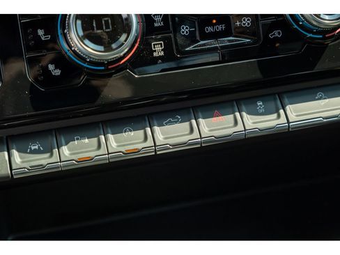 New 2026 GMC Sierra 1500 AT4 w/ AT4 Premium Package AWD/4WD image 29