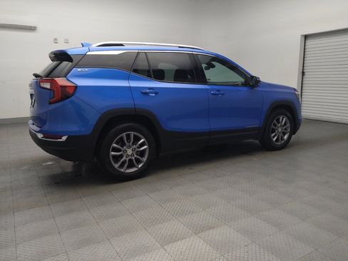 Used 2024 GMC Terrain SLT FWD image 10