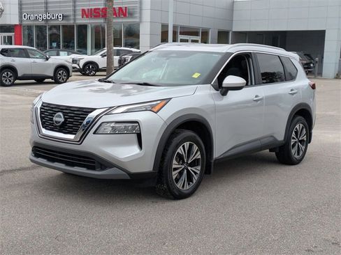 Used 2023 Nissan Rogue SV w/ SV Premium B Package image 7